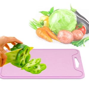 Tagliere in silicone flessibile alimentare per uso cucina design colorato - Foto 1 di 12