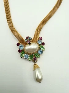 COLLAR DE COLECCIÓN UV REACTIVO TONO DORADO MALLA 17” CON PEDRERÍA DE CRISTAL PERLA 0034 - Imagen 1 de 4