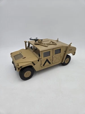 1:18 Exoto ThunderTrac AM General Humvee '95 Military Desert Storm in Battle San - Image 1 of 4