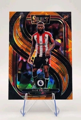 2024-25 Premier League Mezzanine #104 Orange Ice Igor Thiago Rookie RC/155 Foto 1 de 2