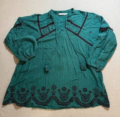 Camisa básica Zara para mujer pequeña verde manga 3/4 borla pulóver top damas. Foto 1 de 4