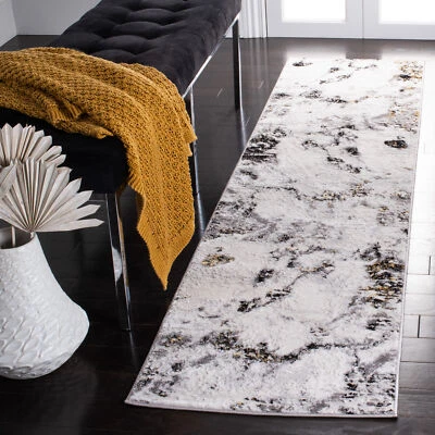 Safavieh Amelia GREY / GOLD 2' X 6' Runner - ALA232F-26 - Image 1 of 3