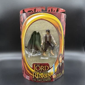 2002 El Señor de los Anillos FRODO Espada Iluminada Las Dos Torres Figura de Acción NUEVA - Imagen 1 de 10