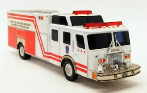 Corgi Classics 52204 - Washington DC - E-One Rescue - diecast model 1:50 - Foto 1 di 2