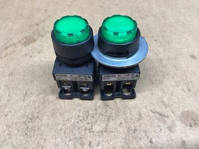 LOTE DE 2 pulsadores verdes Fuji Electric AR22EOL #837I136 Foto 1 de 4
