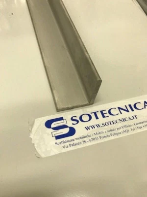  ANGOLARE trafilato  IN ACCIAIO INOX AISI 304 50x50mm SP 5MM H.1000mm - Immagine 1 di 2