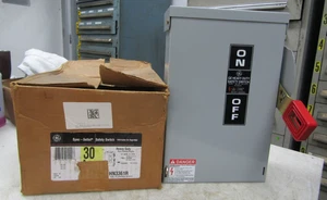 💥NEU GE 30 AMP SCHWERLAST NICHT SCHMELZBARER SICHERHEITSSCHALTER 600 VAC 250 VDC THN3361R - Bild 1 von 13