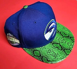 Cappello snapback Atlanta Hawks New Era 9FIFTY legno duro classico blu tesa serpente - Foto 1 di 13
