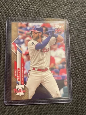 2020 Topps UK Edition Bryce Harper #105 GOLD Parallel #20/25 Ultra Rare SSP - Image 1 of 2