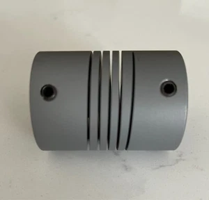 HELICAL PRODUCTS Flexible Wellenkupplung gebraucht im Paket, Bohrung 5/8", 2" x 1-1/2" - Bild 1 von 3
