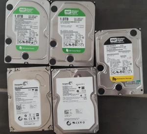 Lot de 5 disques dur 1To, SATA 3,5 pouces, tous fonctionnels, et formaté - Afbeelding 1 van 7