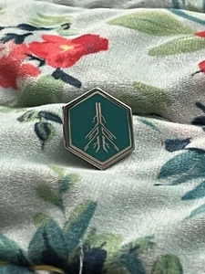House Of Winter, Destiny enamel pin - Picture 1 of 2