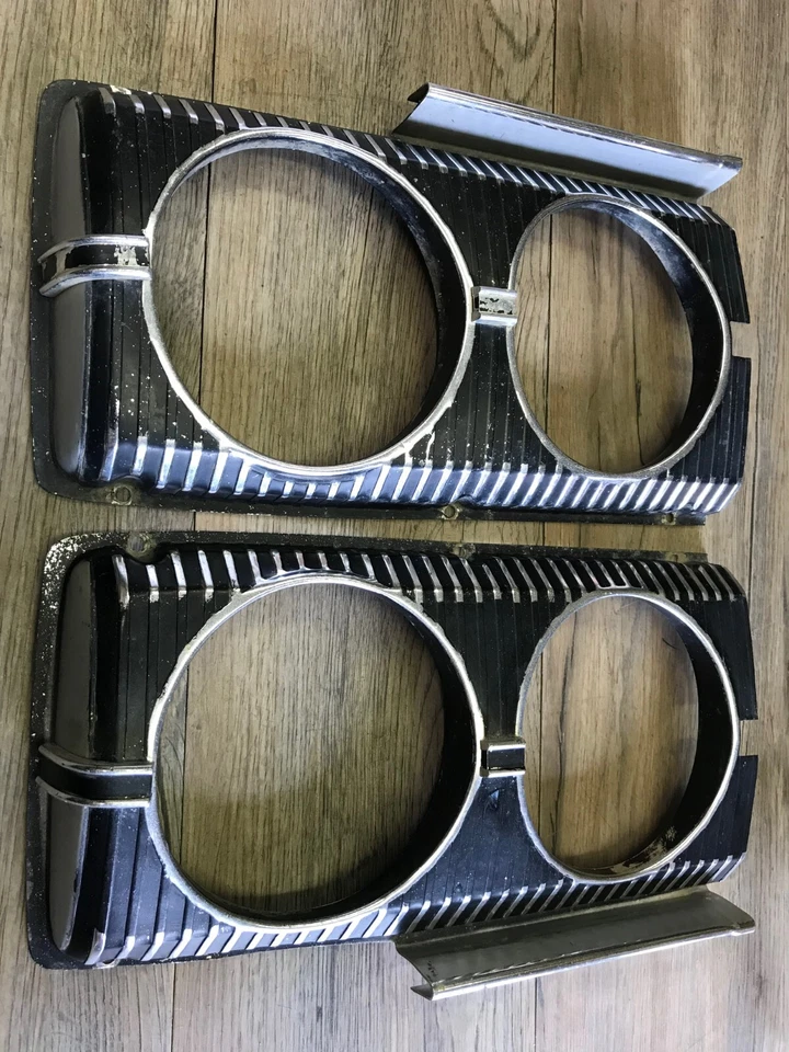 Dodge Coronet 500 B 1967 carrocería Mopar usado OEM faros parrilla biseles OEM Foto 1 de 4