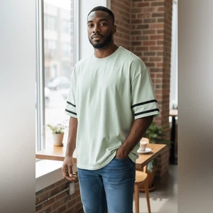 Neu mit Etikett Original Use Big & Tall weißes Herren-T-Shirt mit Rundhalsausschnitt schwarze Akzente – XXL - Bild 1 von 5