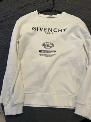 sudadera givenchy Foto 1 de 4