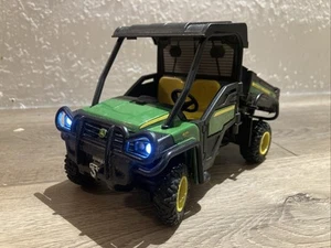 ATV Quad John Deere Gator Big Farm 825i ERTL 1:16 - Picture 1 of 9