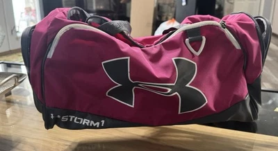 Bolsa de viagem feminina rosa Under Armor Storm 1 ótimo estado - Imagem 1 de 4