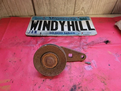 Ford Mercury 302 1970 aire acondicionado polea loca y soporte Foto 1 de 4