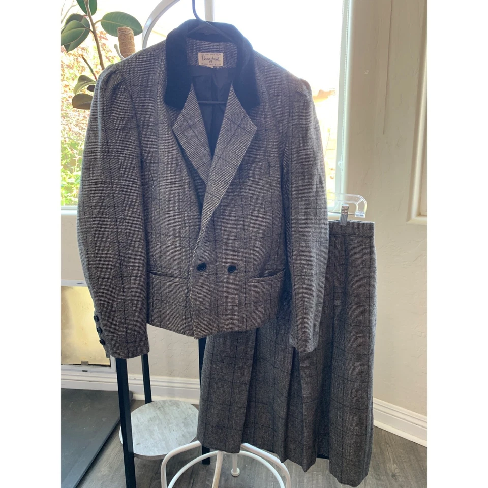 VTG 80s Wool Donnybrook 11/12 Equestrian Pleat Skirt Suit Velvet Collar 6906 - Image 1 of 4