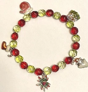❤️CHRISTMAS BRACELET Vintage Glass Beads 🎅🏻 Charms Super Unique Elastic🎄#1❤️ - Picture 1 of 4