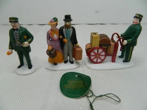 Department 56 Heritage Village Holiday Travelers 5571-9 Set of 3 In Original Box - Picture 1 of 10