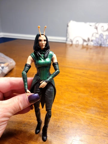 A Mantis BAF Guardians Of Galaxy Vol 2 Wave Marvel Legends Loose Cover