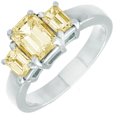 Anillo de compromiso de diamantes de 2,02 quilates certificado por GIA de oro de 18 quilates corte esmeralda amarillo elegante Foto 1 de 4