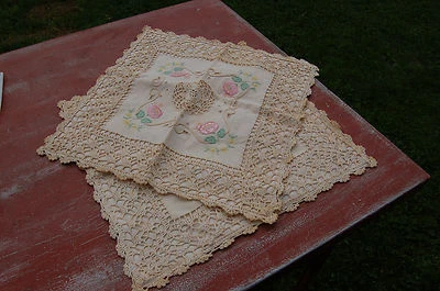  TAIE OREILLER OU COUSSIN BRODÉE ANCIENNE  - Photo 1/4