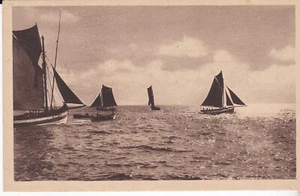 CPA GUILVINEC DEPART POUR LA PECHE - Picture 1 of 1
