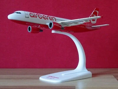 Air Berlin Modell A320-200 / 1:200 Limox Wings LX019 Flugzeug Airbus D-ABDQ - Bild 1 von 4