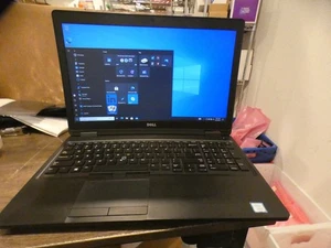 Portátil 15.6" Dell Latitude 5580 i5-7440HQ 2.80GHZ 256GB SSD 8GB Ram Win 10 Pro - Imagen 1 de 11