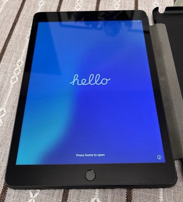 Apple iPad 8th Gen 32GB Space Gray Bundle: Case, Charger, 2 Cables Perfect Cond. - Image 1 of 4