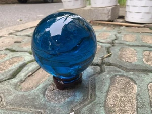 40-120 mm natürliche himmelblaue Obsidiankugel große Kristallkugel Heilstein - Bild 1 von 2