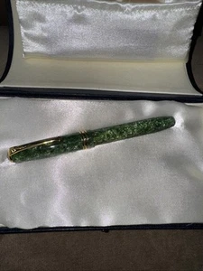 2000 Conway Stewart Model 58 Woodland Green Limited Edition Fountain Pen Uninked - Picture 1 of 10
