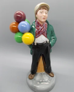 Authentic Royal Doulton The Balloon Boy HN 2934 Peter A Gee 1983 Excellent - Picture 1 of 10