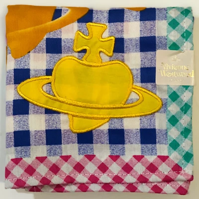 Vivienne Westwood Cuadrado/Funda de Almohada Bolsillo - 36 cm - Guinga Amarillo Orbe-Corazón Foto 1 de 4