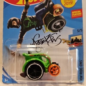 HOT WHEELS 2019~"WHEELIE CHAIR"~AARON WHEELZ FOTHERINGHAM~"GREEN” 2019 L40 - Picture 1 of 2