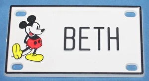 VINTAGE Walt Disney Prod. Mickey Mouse Beth Plastic Name License Plate - Picture 1 of 1