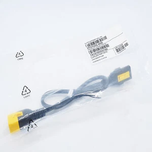 Cable de alimentación de bloqueo Power Line de 0,6 metros AP8702S-WW C13 a C14 para APC AP8000 - Imagen 1 de 11
