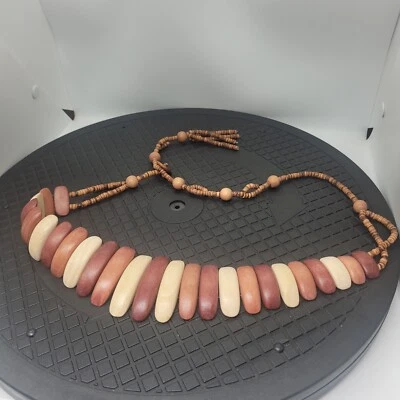 Cinturón de cintura de madera hecho a mano de colección para mujer contorno progresivo piquetes cuentas de corbata lateral Foto 1 de 4