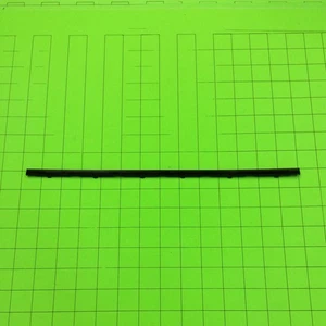 Toshiba Satellite C655D-S5202 Laptop Keyboard Top Bezel 6051B0565601 - Picture 1 of 3