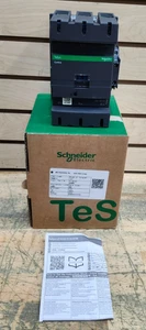 Schneider Electric LC1D11DU7 Contattore DC - Foto 1 di 13