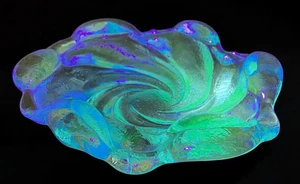 Fenton Vintage Large Heavy Blue Swirl UV Reactive Ashtray GLOWS! - Picture 1 of 12