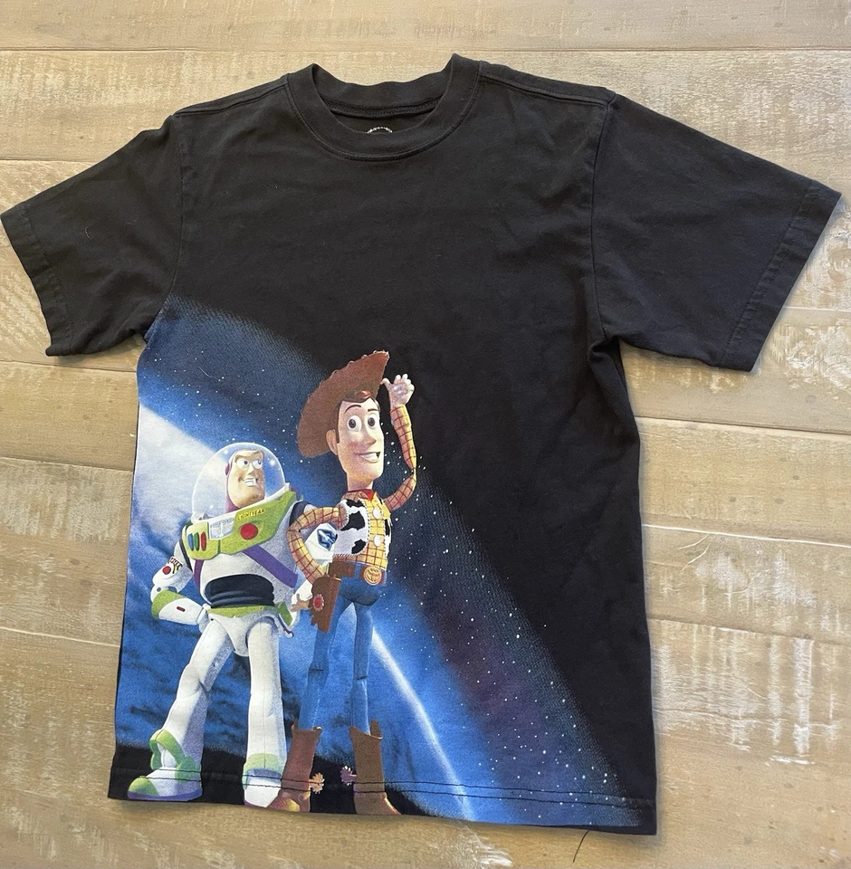 Camiseta RARA Disney Store EXCLUSIVA Toy Story Buzz & Woody Niño Mediana LK NUEVA Foto 1 de 4