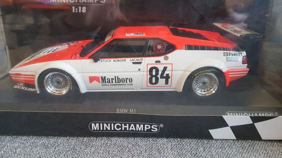 BMW M1 LE MANS 1980 DECO TABAC COMPLETE MINICHAMPS 1/18 - Photo 1/4