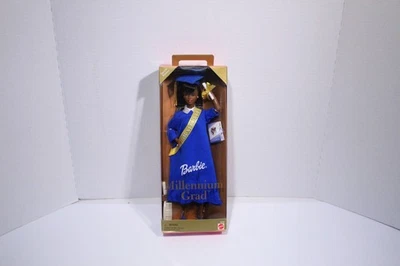Barbie Millennium Grad AA #25749 Mattel 1999 sin usar, en caja original Foto 1 de 4