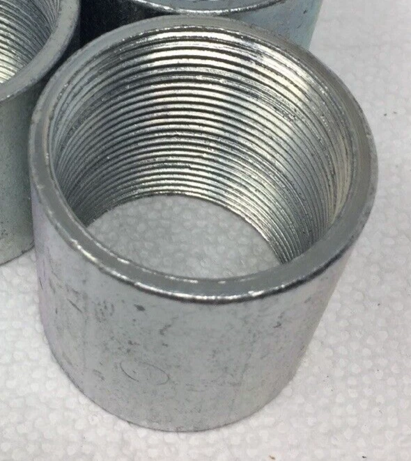 (Лот из 8) Жесткая муфта короба Arlington 1-1/2 дюйма - Изображение 1 из 1