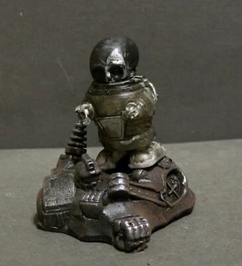 Custom Rascal Robot, Pocket Bot  "THE ZOMBOT"  ZOMBIE MINI STATUE  A1 - Picture 1 of 4