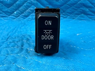 Interruptor de lámpara de luz domo interior habitación Toyota Tundra 74 k 84170-0C030 2014-2020 OEM Foto 1 de 4