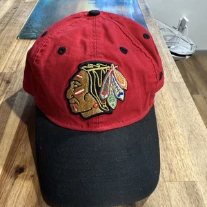 Chicago Blackhawks Mütze Kappe Riemen hinten Herren rot schwarz NHL Hockey Papa Mütze New Era - Bild 1 von 7